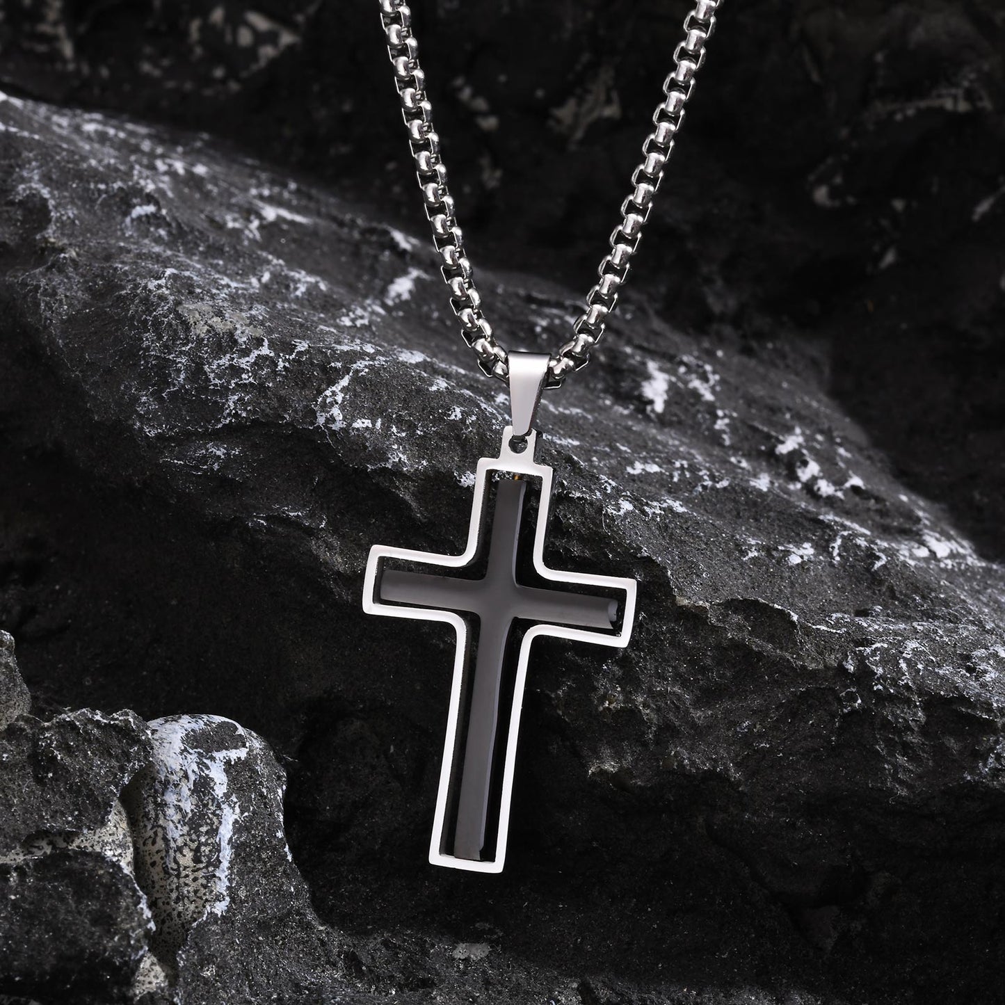 Herrenkette mit Anhänger Kreuz schwarz oder silber KARMA