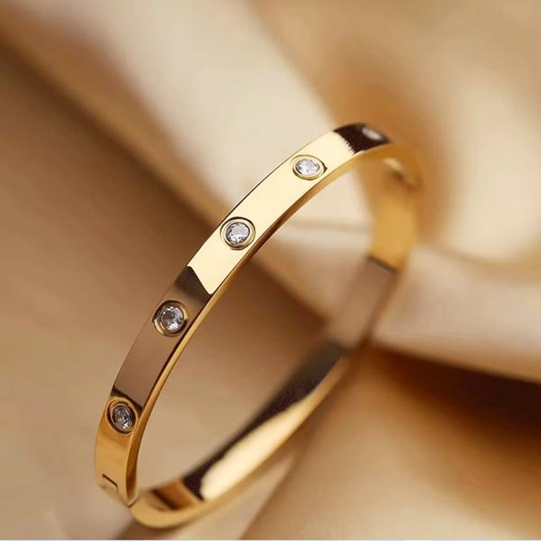 Damenarmreif Gold Karma