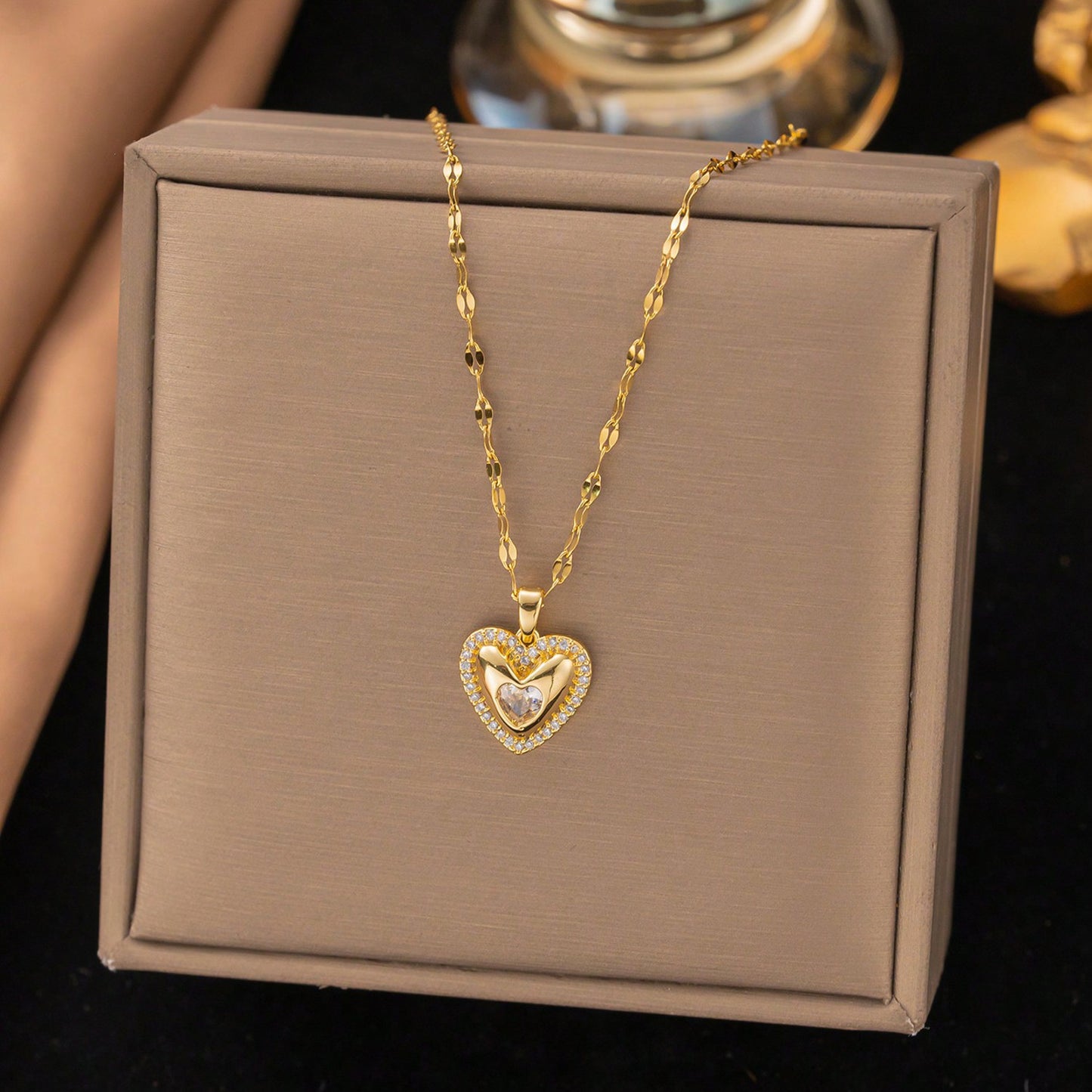 Schmuckset Herz Gold Halskette und Ohrringe Edelstahl Zirkone wasserfest hypoallergen rostfrei Karma
