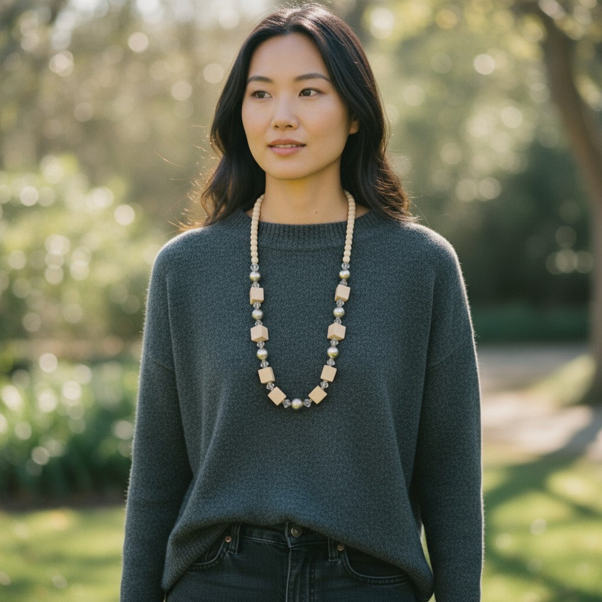 Lange Halskette Holzperlen Natur Damen Kette Holz KARMA