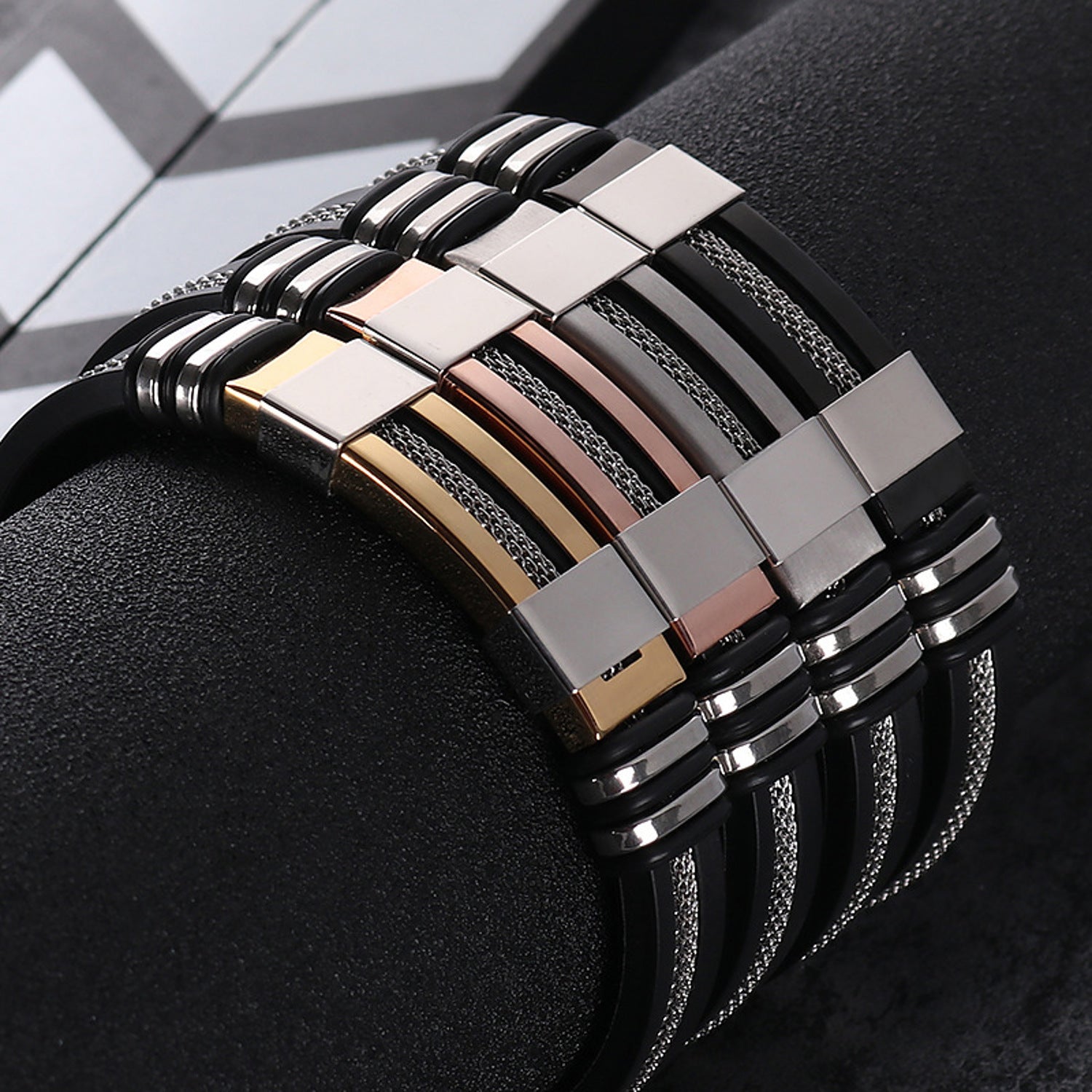 Armband Herren Kupfer Schwarz 21 cm Silikon Edelstahl modern Karma