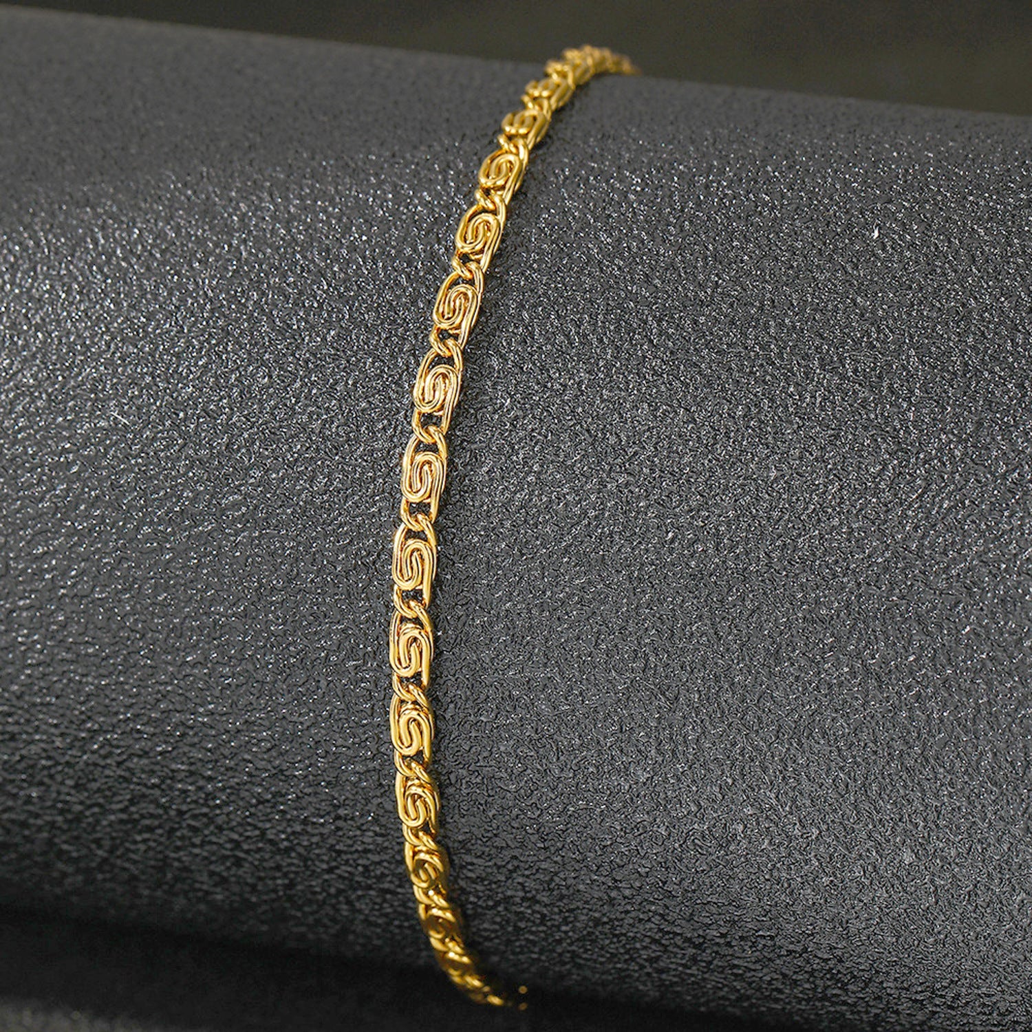 Damenarmband in Gold aus Edelstahl KARMA