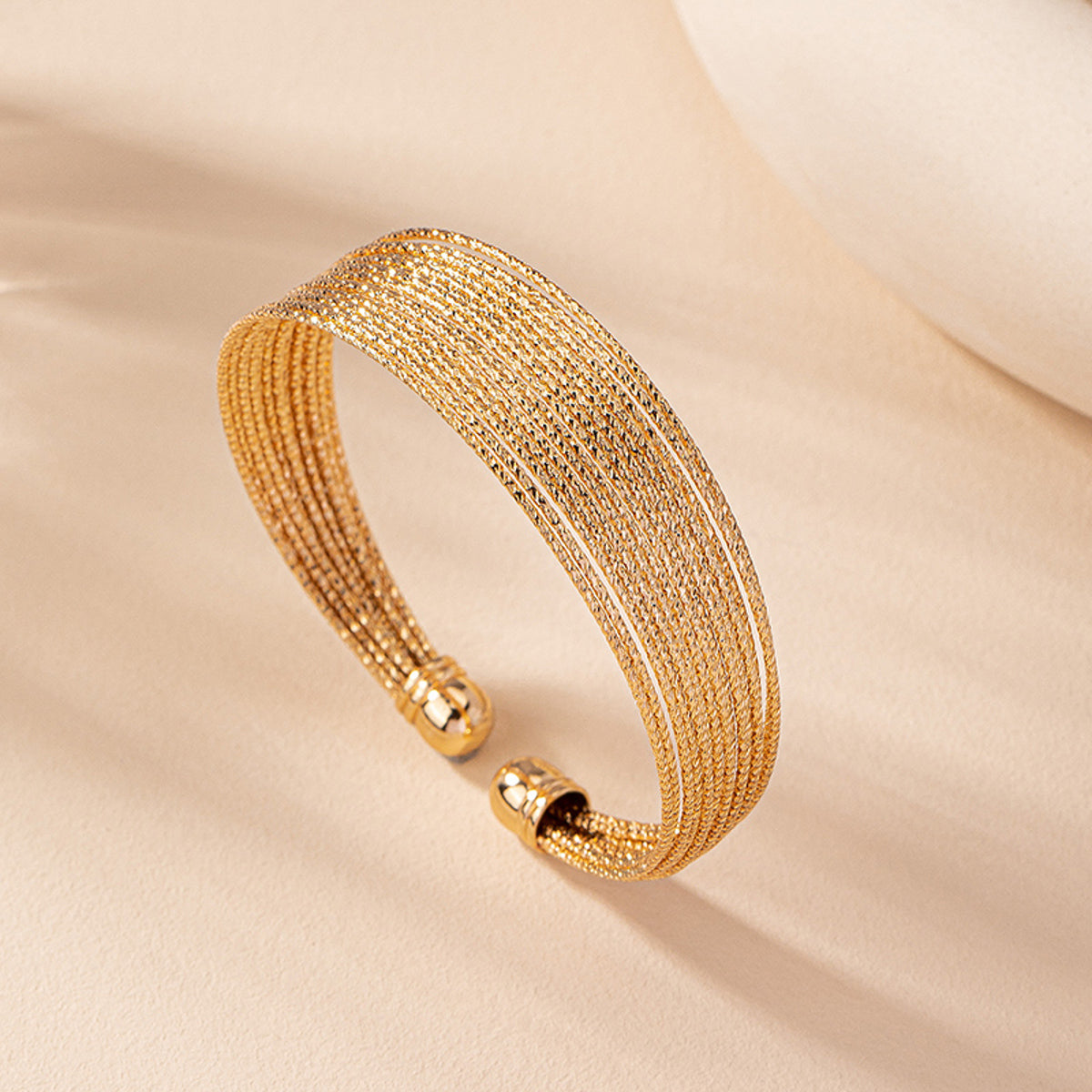 Armreif Metall Silber oder Gold dehnbar Karma