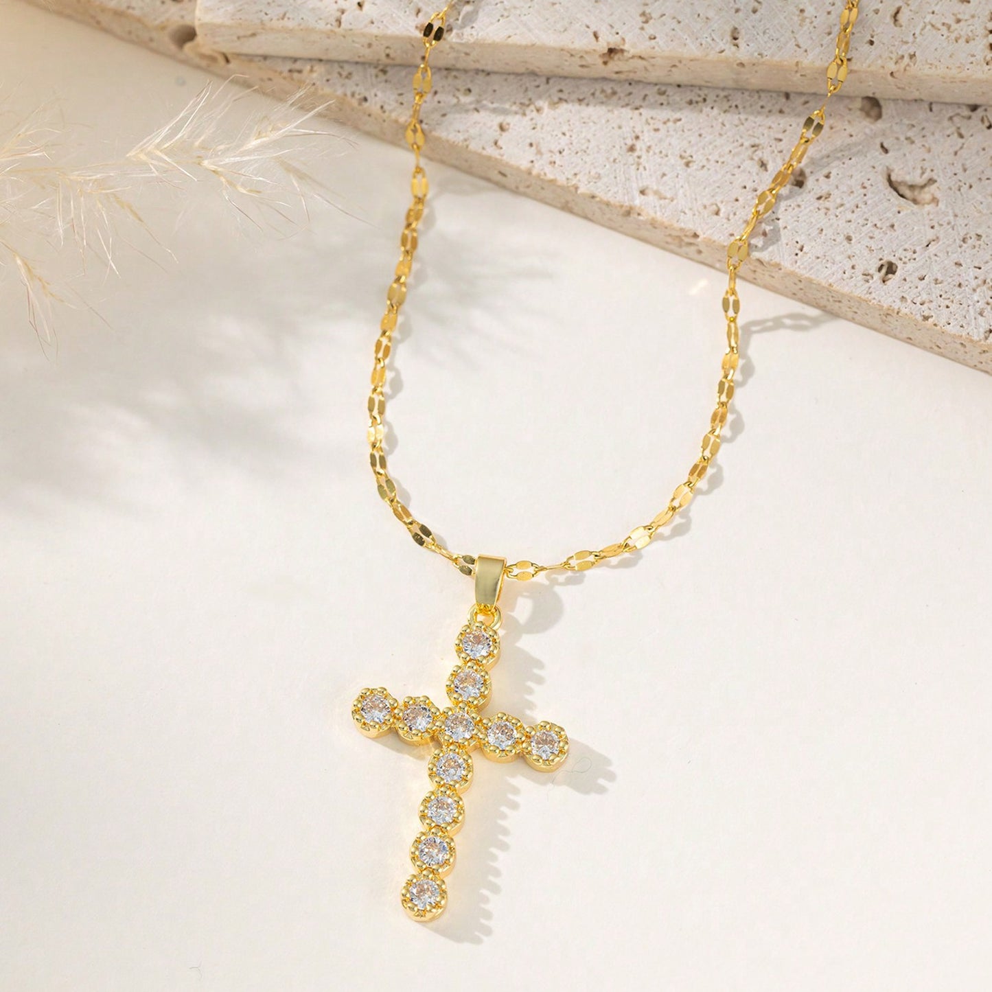 Halskette Kreuz Kristalle Gold vergoldet 40 cm wasserfest rostfrei Damen Kette in Schmuckbox Karma