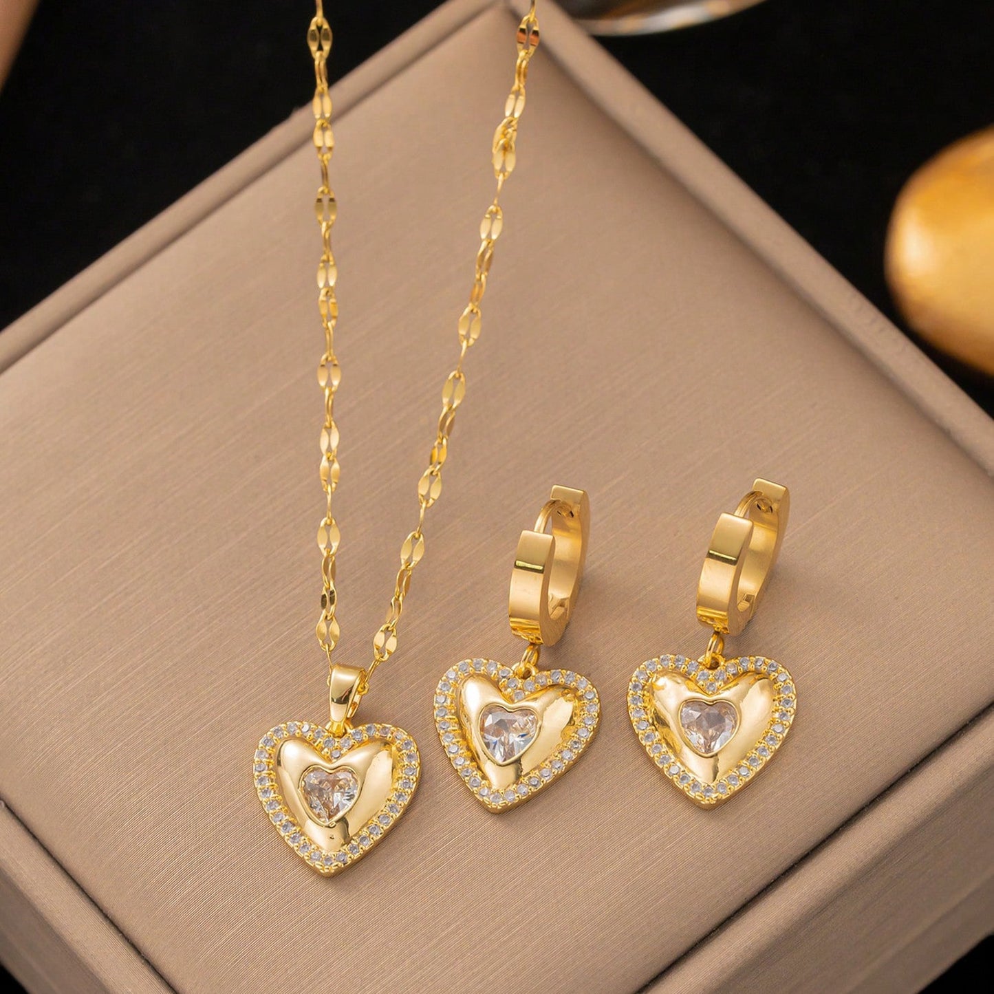 Schmuckset Herz Gold Halskette und Ohrringe Edelstahl Zirkone wasserfest hypoallergen rostfrei Karma