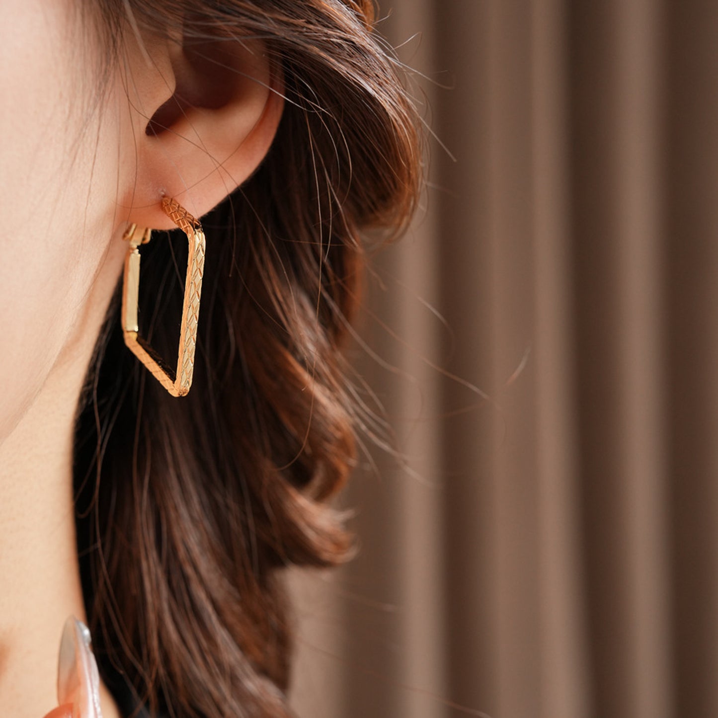 Creolen Damen eckig Gold modern Ohrringe KARMA