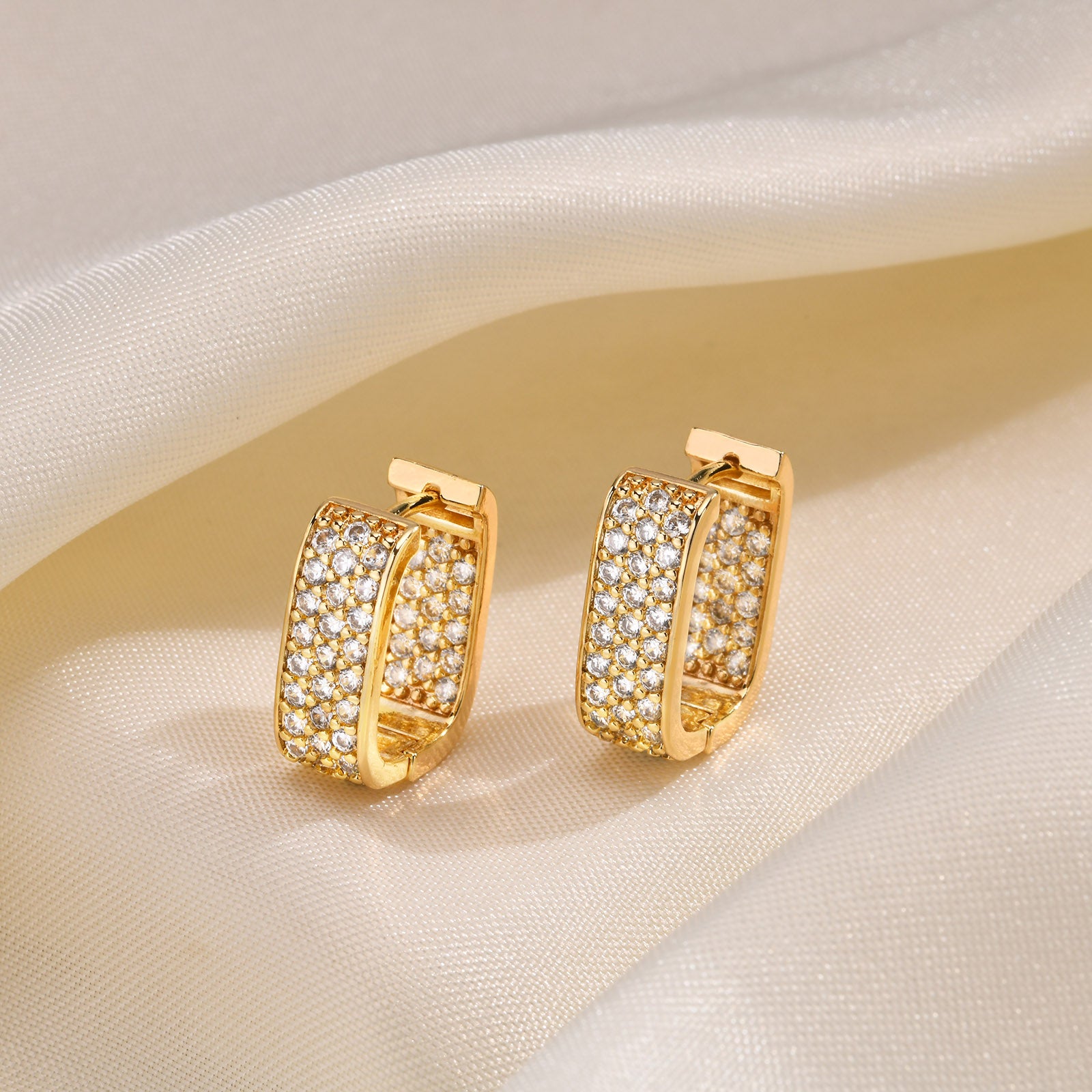 Creolen Damen Gold 1,8 cm Kristalle Damen Ohrringe Karma