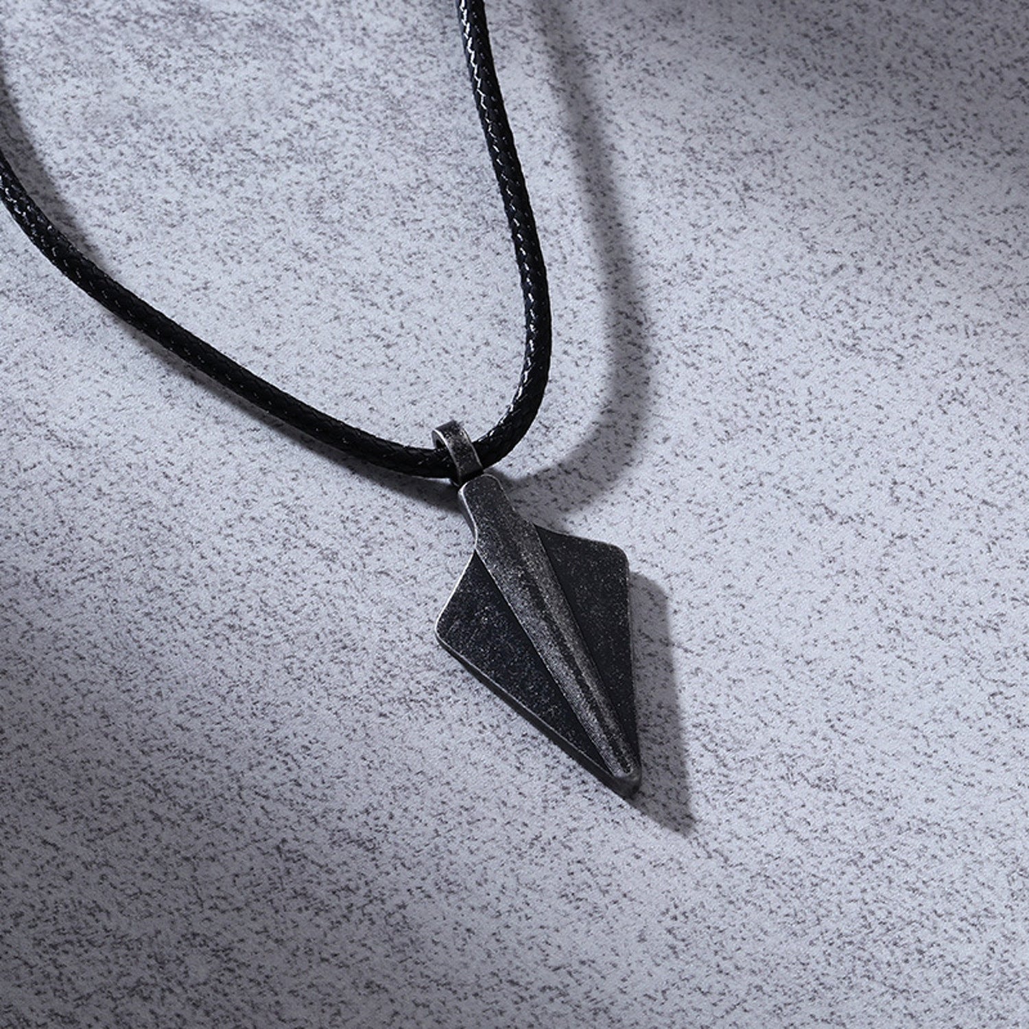 Halskette Herren Pfeilspitze Schwarz Textil Edelstahl Kette einstellbar Karma