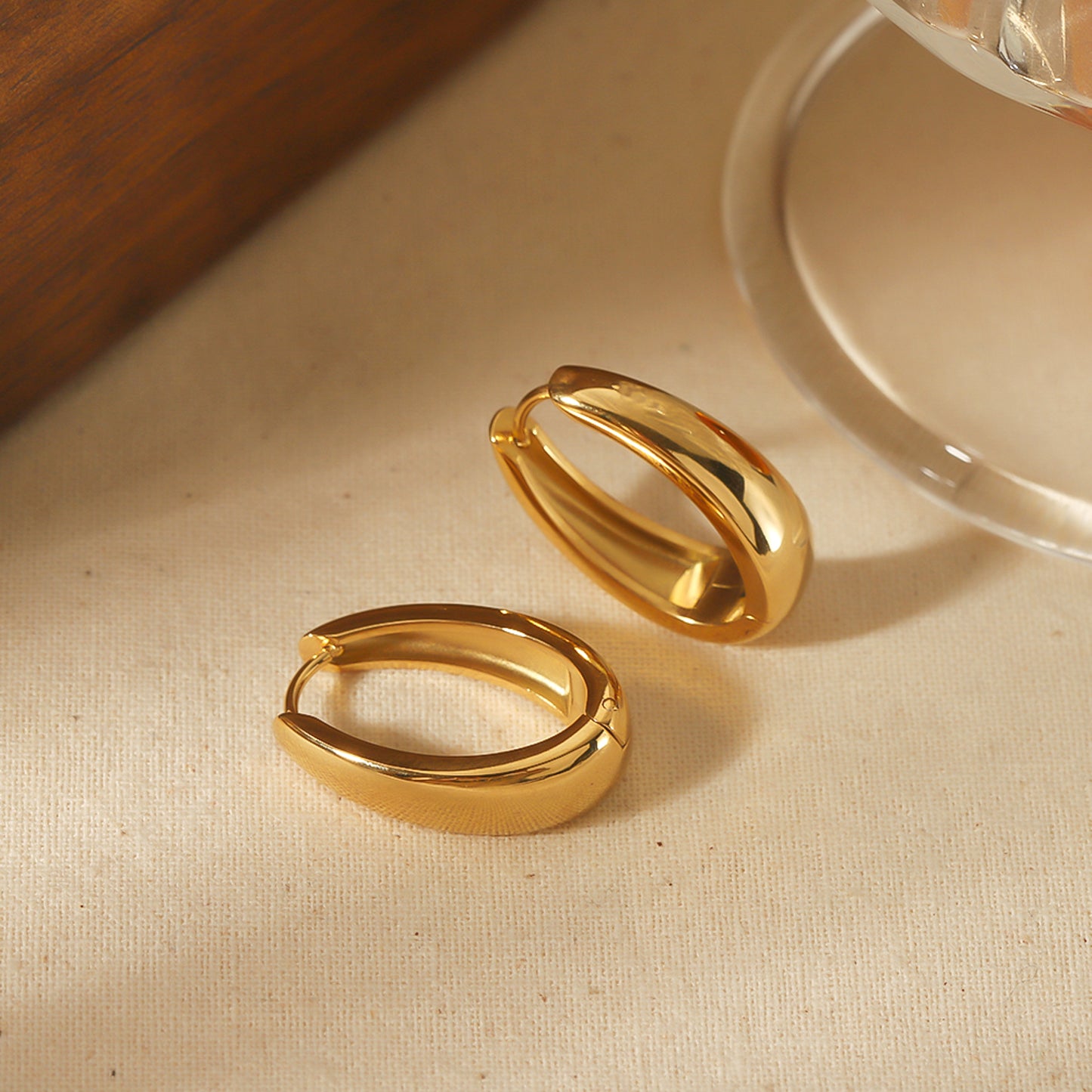 Creolen Gold Edelstahl PVD beschichtet wasserfest hypoallergen Karma