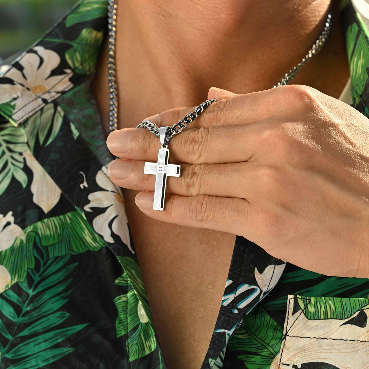 Halskette Herren Kreuz Silber 50 cm Edelstahl Kette wasserfest hypoallergen rostfrei Karma