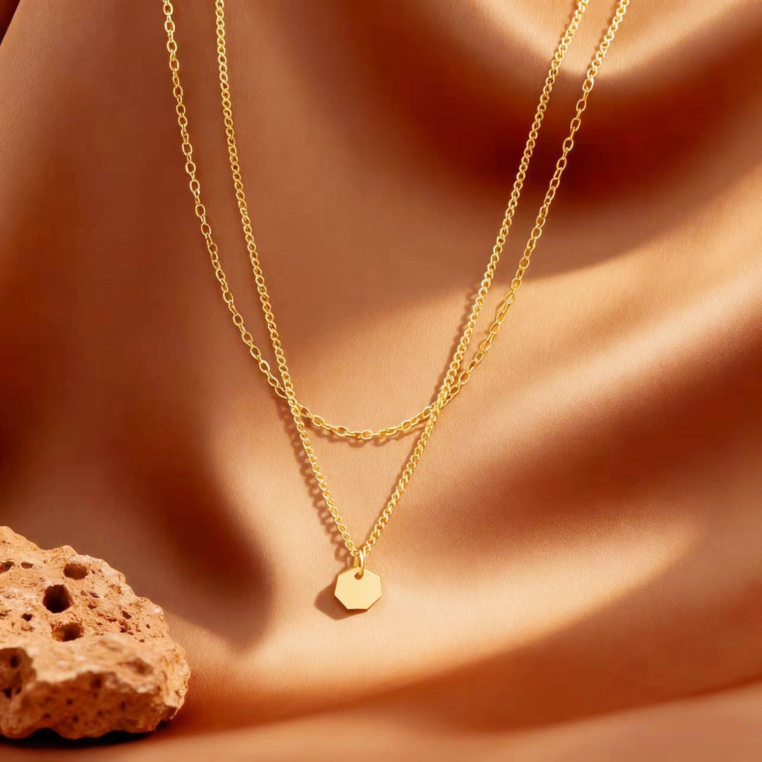 Halskette Damen filigran Layering Gold 42 cm Edelstahl Kette wasserfest hypoallergen rostfrei Karma