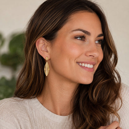 Ohrringe Blatt Damen Gold 5 cm Damen Ohrschmuck Edelstahl vergoldet Kristalle wasserfest rostfrei hypoallergen Lieferung in Schmuckbox Karma