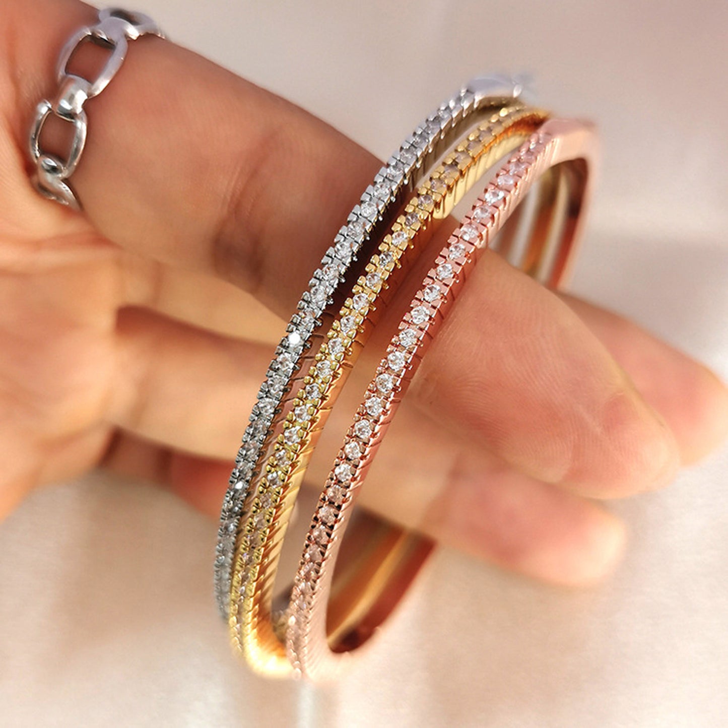 Armreif Zirkone Gold 5 cm Damen hypoallergen Damenarmreif Armschmuck vergoldet Karma