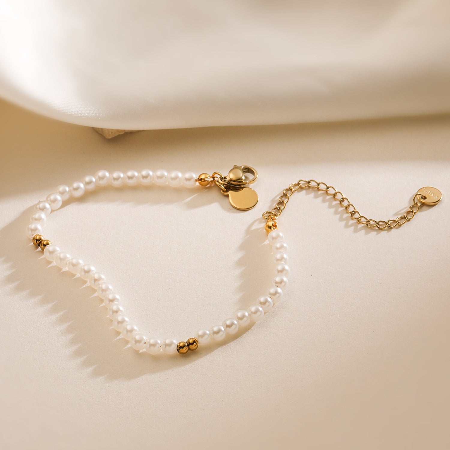 Perlenarmband filigran Gold KARMA