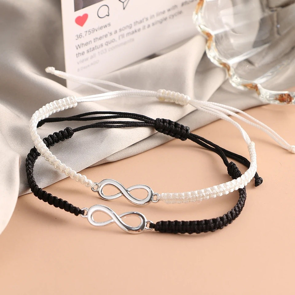 Partnerarmbänder Infinity Schwarz Weiß KARMA