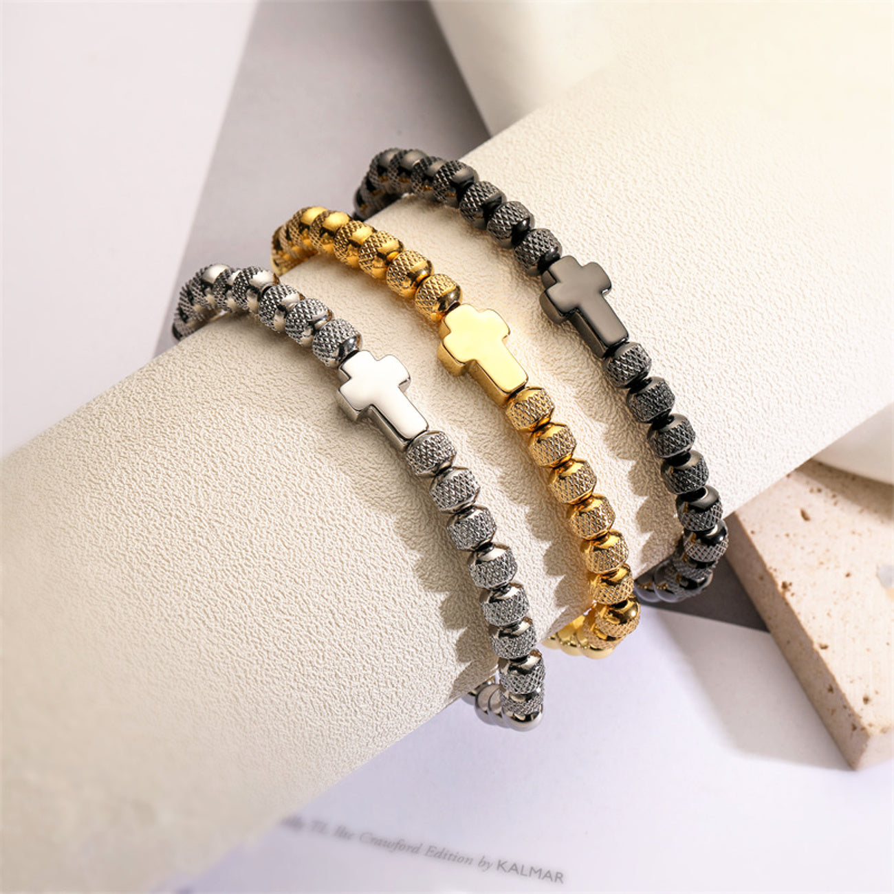 Herrenarmband mit Kreuz in Gold, Silber oder Schwarz KARMA