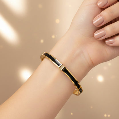 Armreif Gold Schwarz Edelstahl vergoldet Damenarmreif wasserfest hypoallergen Karma