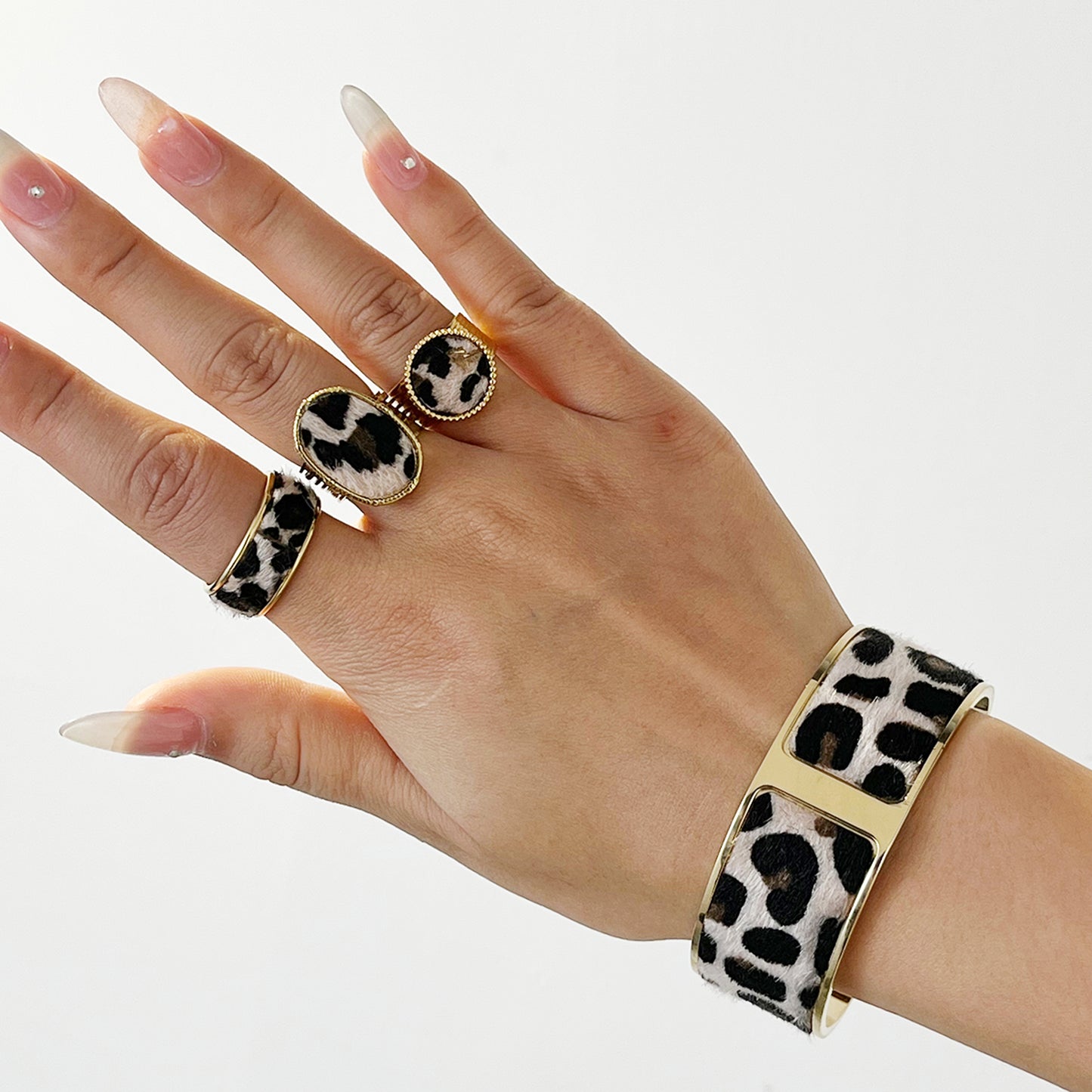 Ring Edelstahl vergoldet Kunstfell oval Damen KARMA