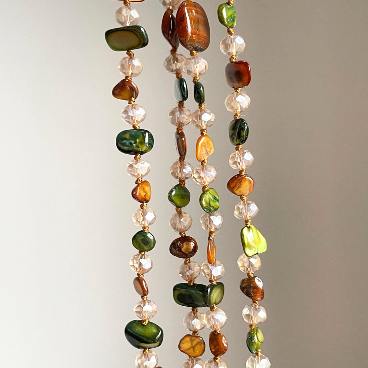 Lange Halskette Natursteine 120cm braun grün KARMA