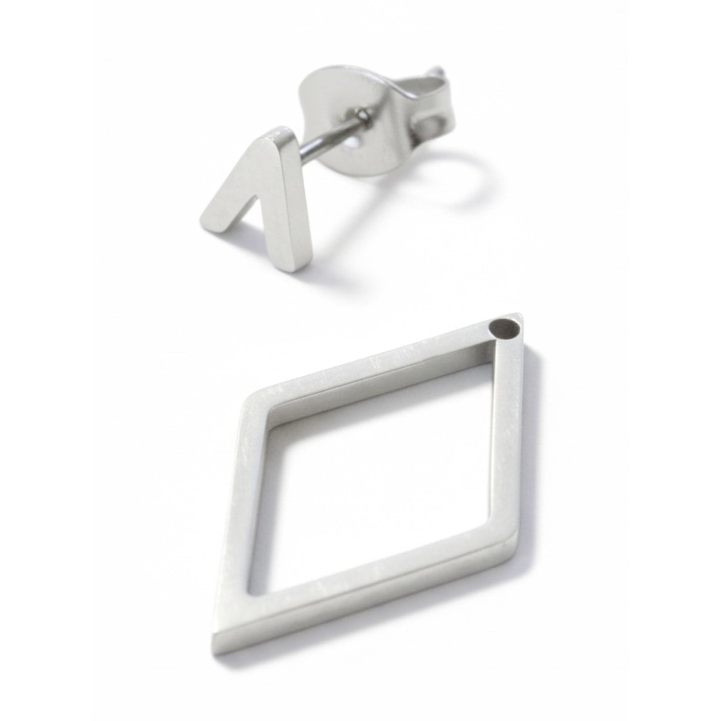 Ohrstecker Cut Out Silber Raute Edelstahl wasserfest hypoallergen Karma