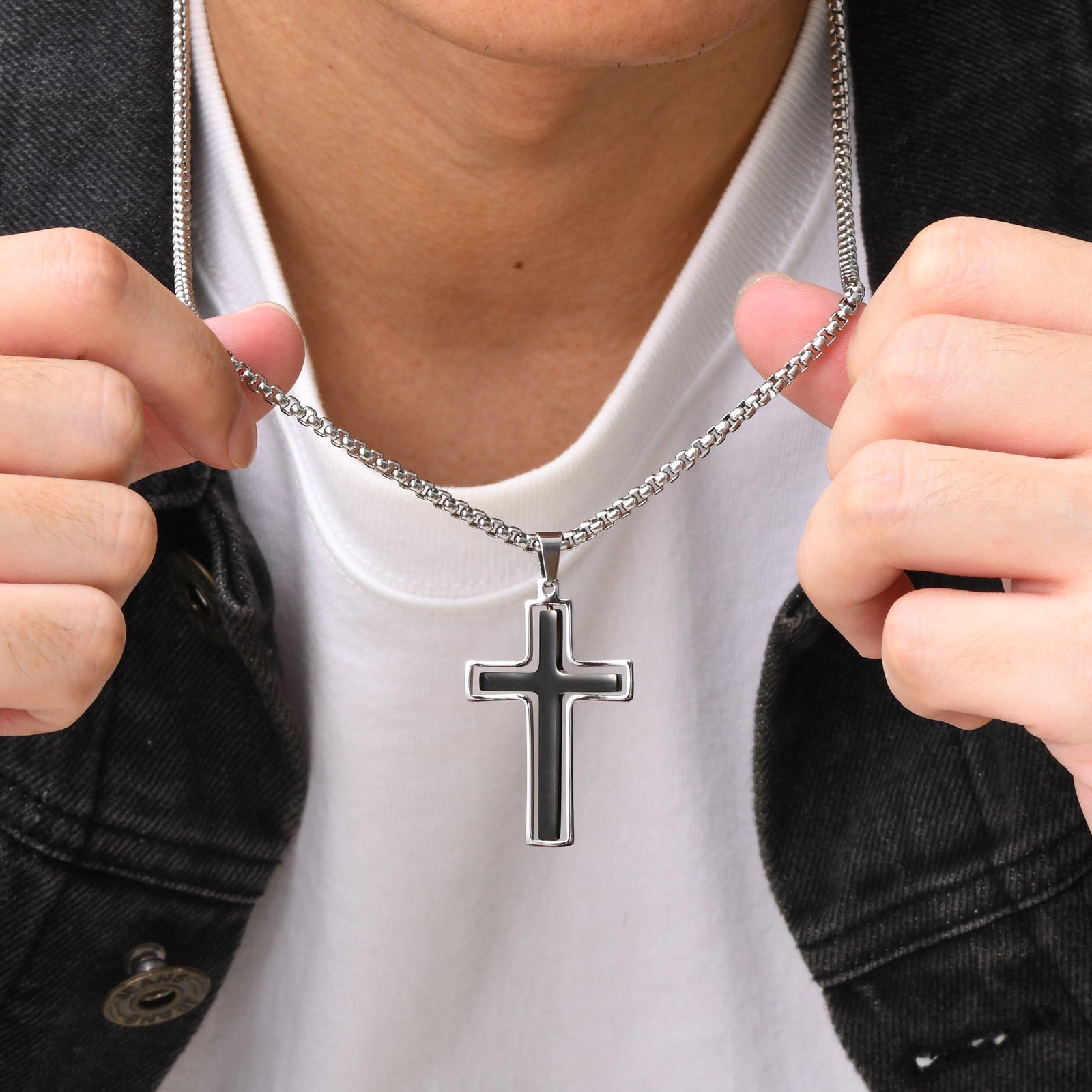 Herrenkette mit Anhänger Kreuz schwarz oder silber KARMA