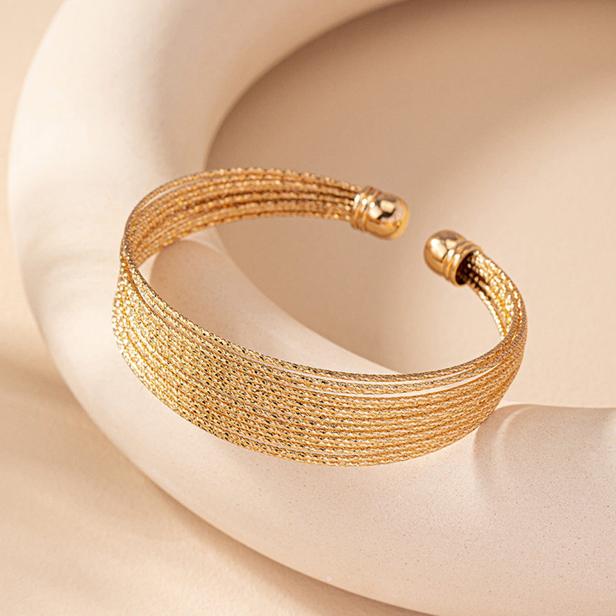 Armreif Metall Silber oder Gold dehnbar Karma