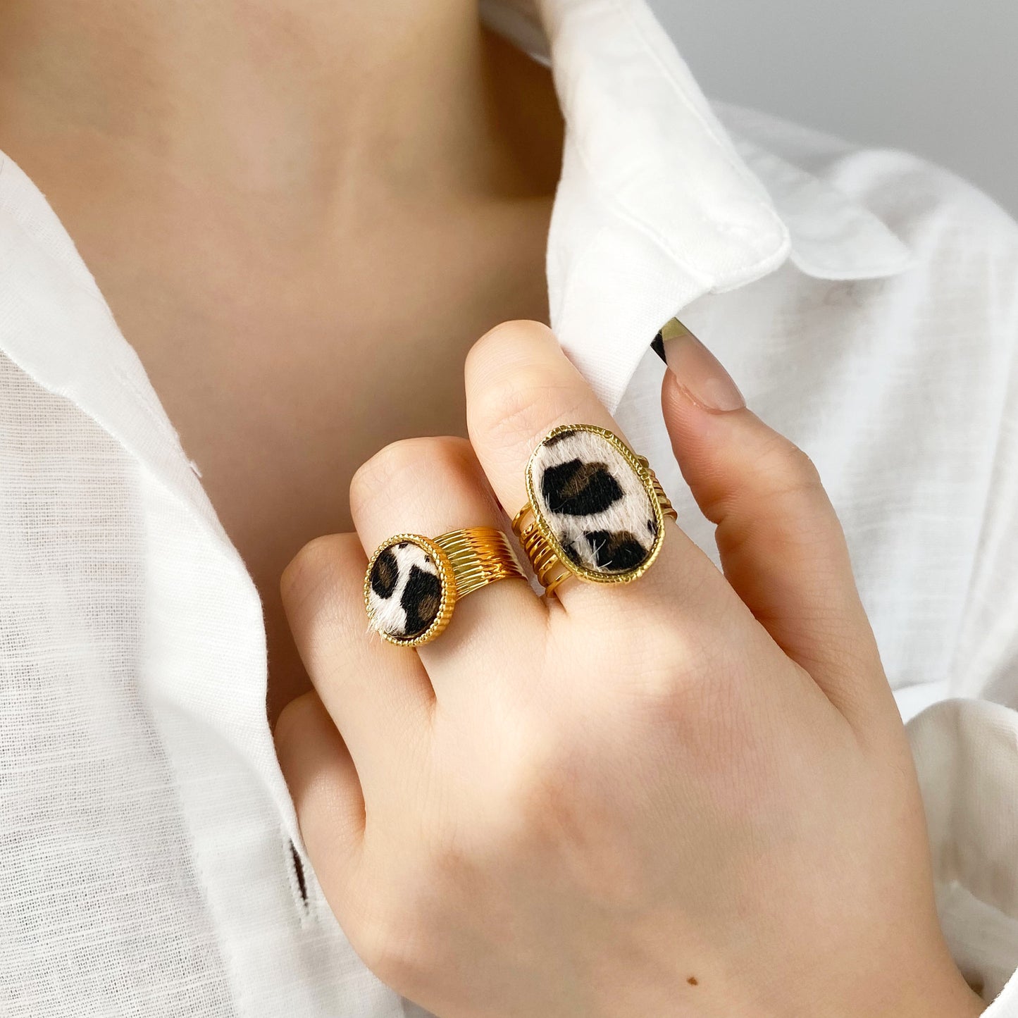 Ring Edelstahl vergoldet Leo Kunstfell Damenring rund KARMA