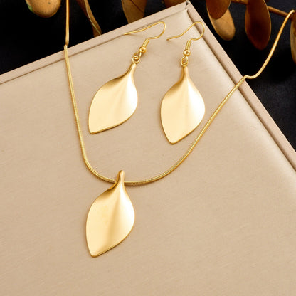 Schmuckset Gold Blätter Halskette und Ohrringe Edelstahl wasserfest hypoallergen rostfrei Karma