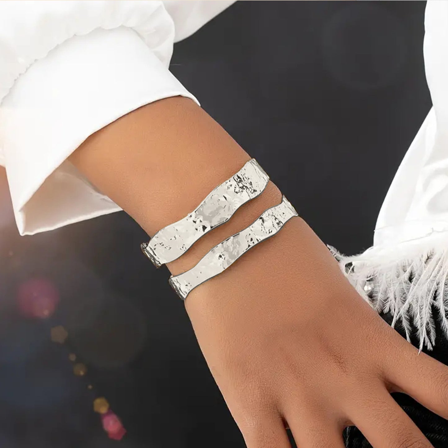 Armreif Damen Silber gehämmert 6 cm modern Damenschmuck Damenarmreif KARMA