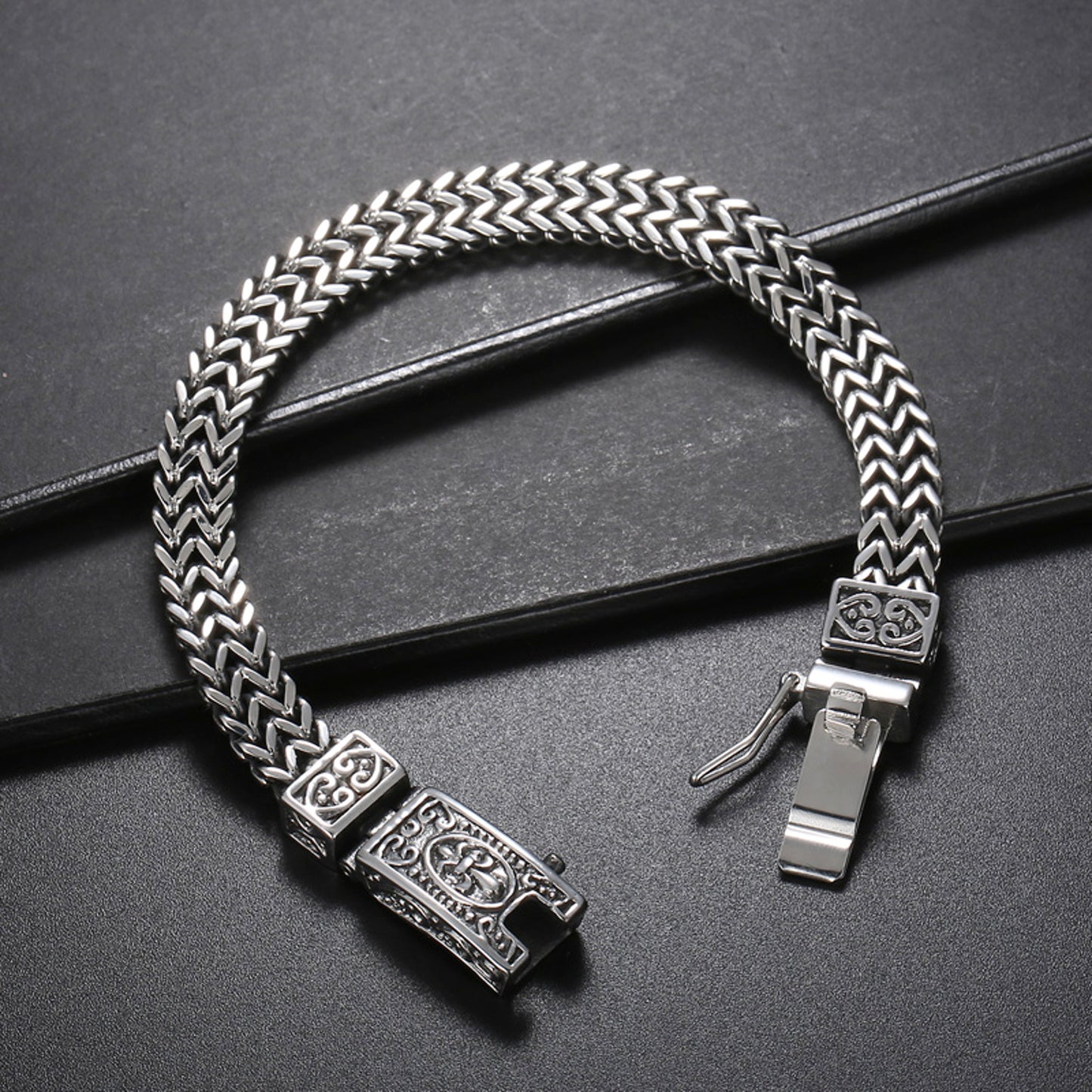 Armband Herren Vintage Silber 22 cm Edelstahl wasserfest hypoallergen rostfrei Karma