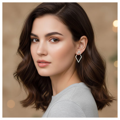 Ohrstecker Cut Out Silber Raute Edelstahl wasserfest hypoallergen Karma