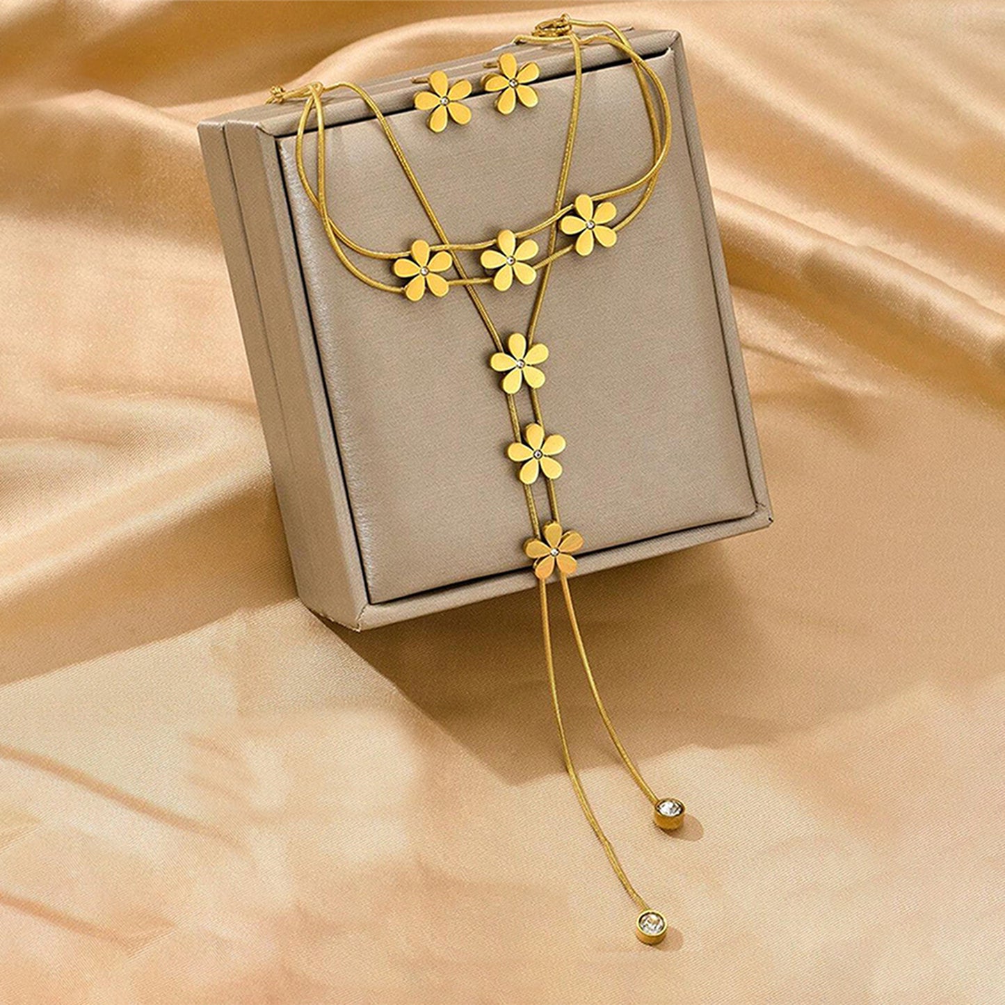 Schmuckset Gold Blumen Armband, Ohrringe und Halskette Edelstahl wasserfest hypoallergen rostfrei Karma