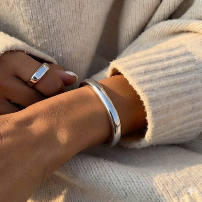 Armreif Damen Silber Edelstahl modern Karma