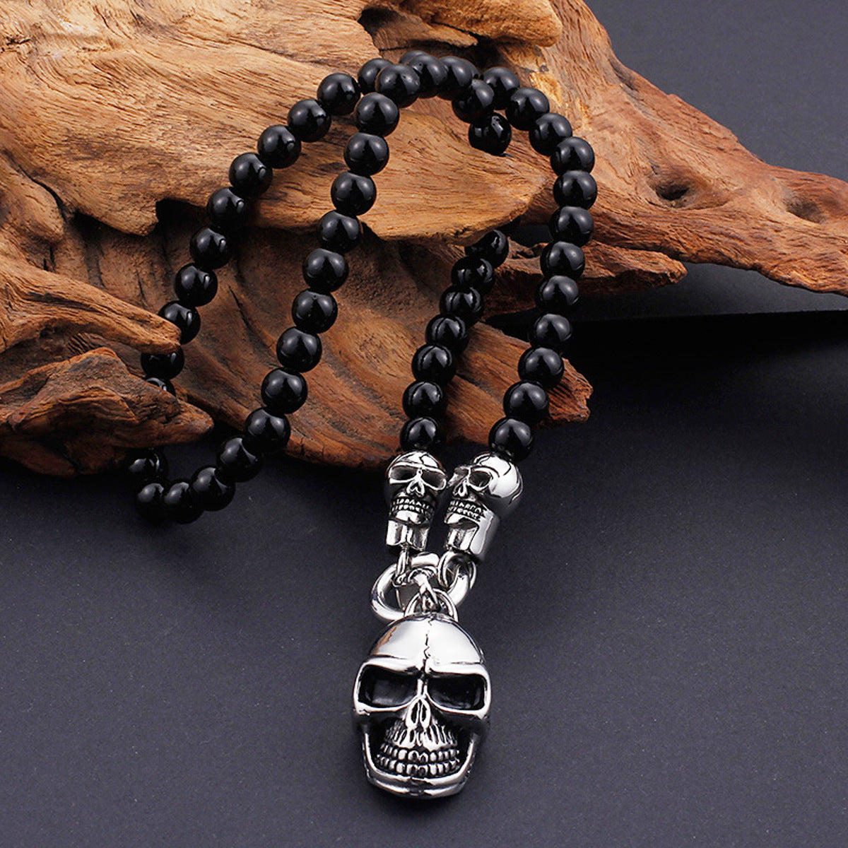 Perlenhalskette Totenkopf Schwarz Silber KARMA