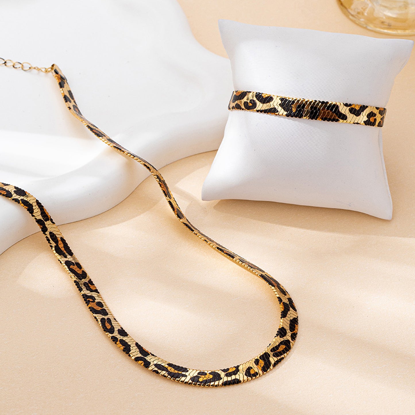 Schmuckset Leo Gold Armband und Kette vergoldet wasserfest hypoallergen rostfrei Karma
