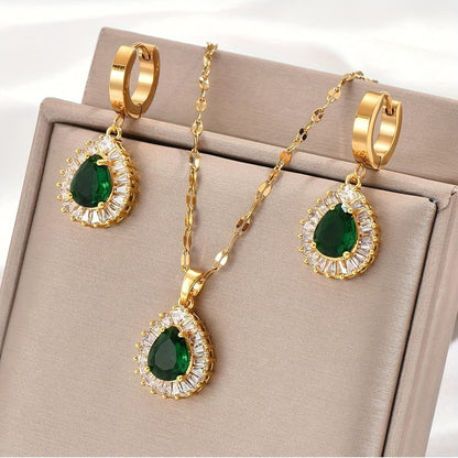 Schmuckset Zirkone Gold Grün Halskette und Ohrringe Edelstahl vergoldet wasserfest hypoallergen rostfrei Karma