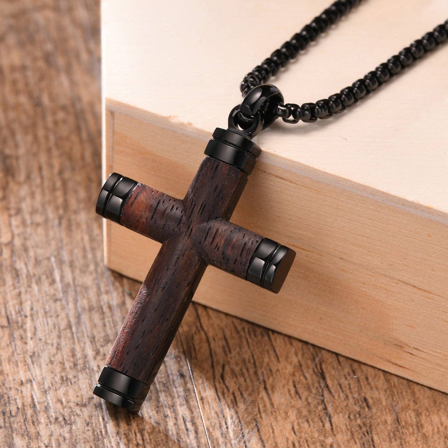 Haslskette für Herren aus Holz und Edelstahl KARMA