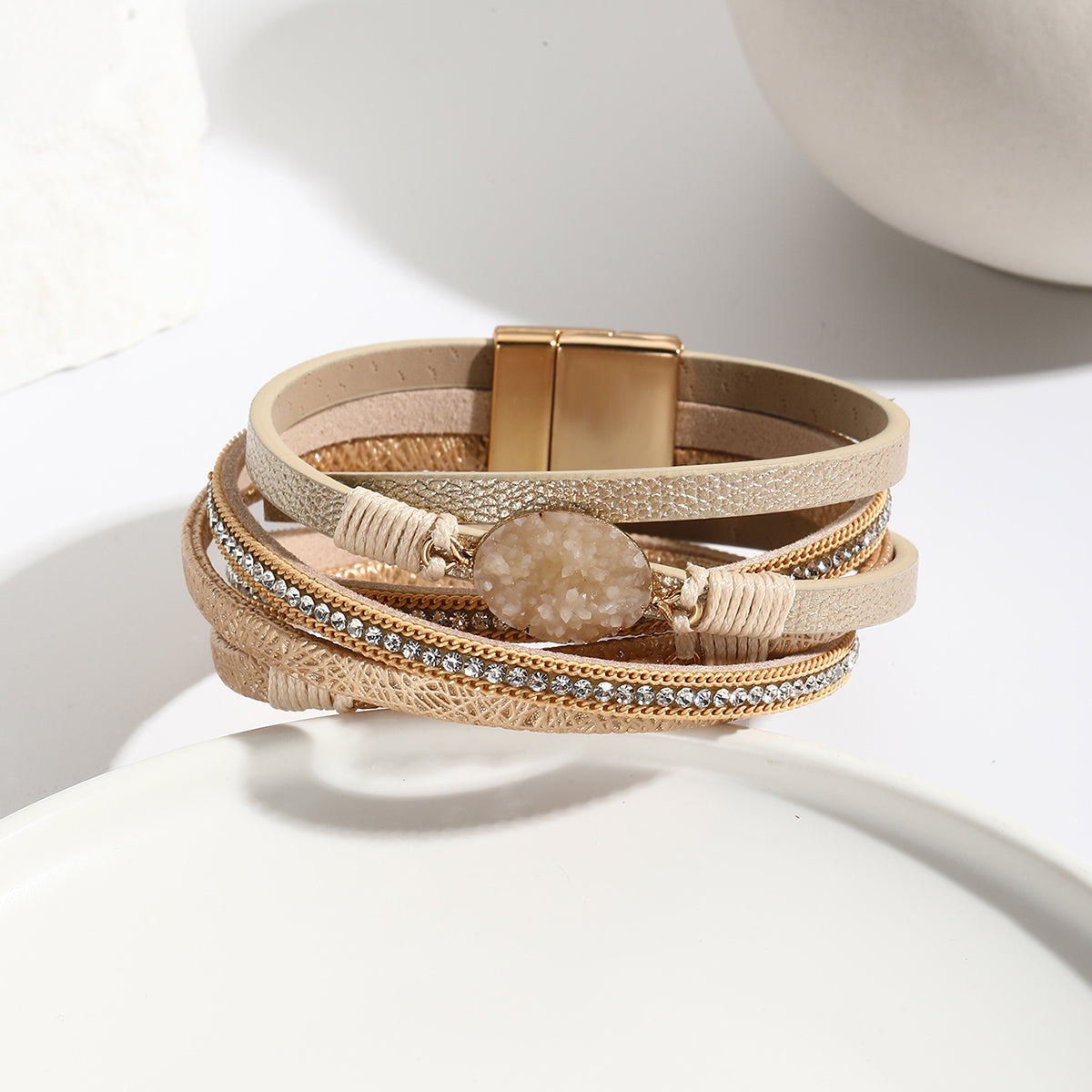 Wickelarmband Damen Beige PU Leder Zirkon Armband Karma