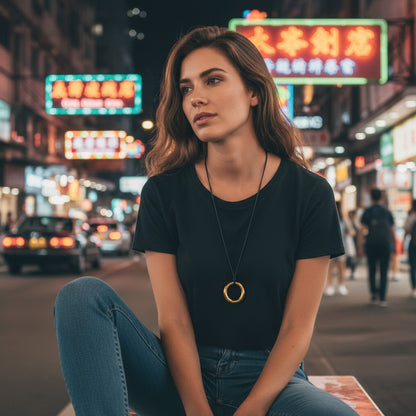 Halskette Schwarz Gold PU Leder Edelstahl vergoldet Kette mit Anhänger Lederkette Karma