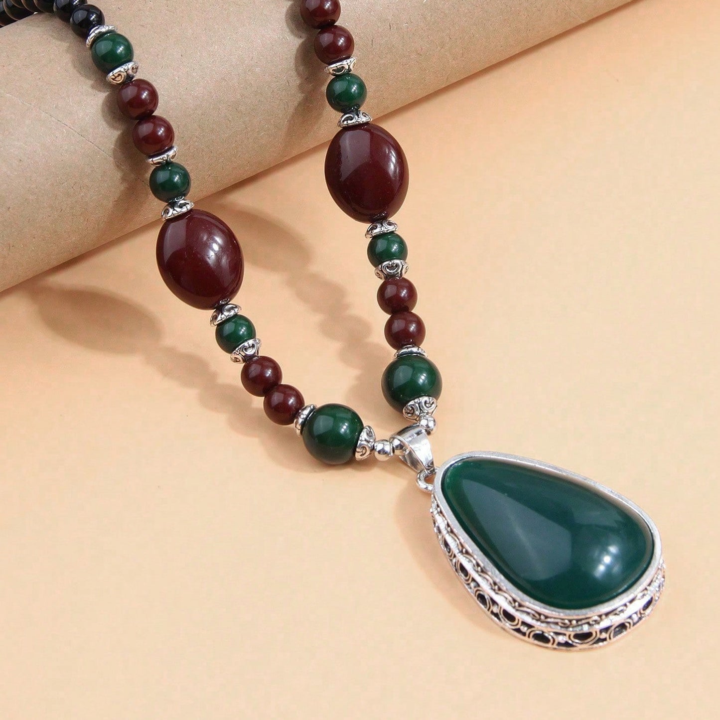 Lange Halskette Tropfen Anhänger Grün Schwarz Braun 80 cm Pulloverkette Damen Kette Karma