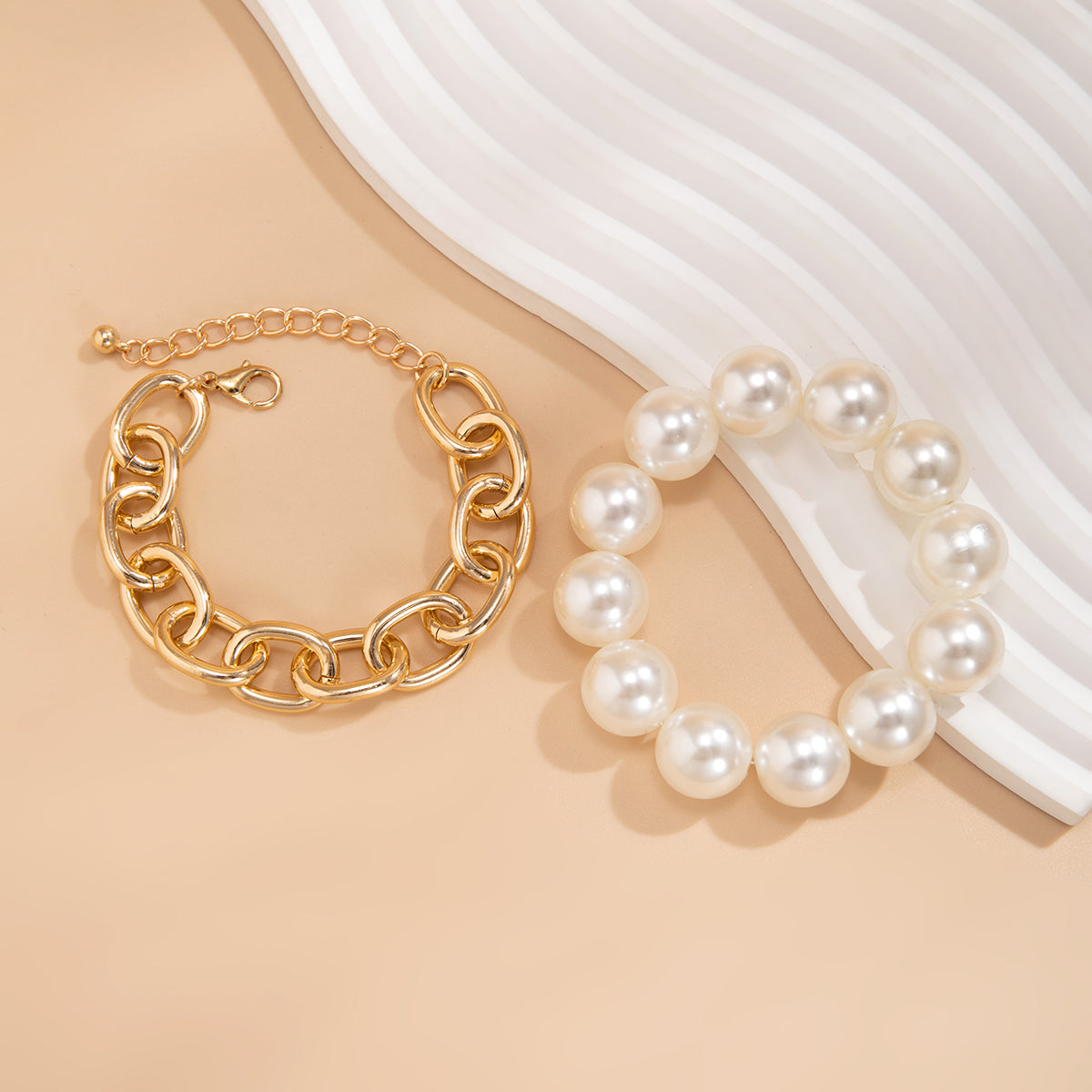 Armbandset Perlenarmband und Metallarmband Weiß Gold Karma
