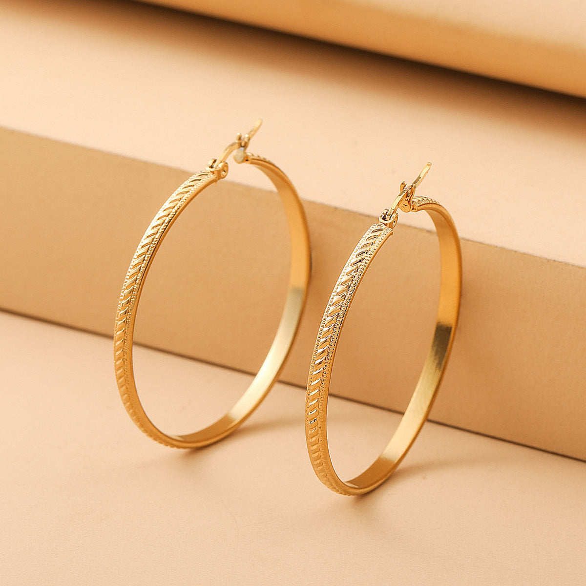 Ohrringe Creolen 4,5 cm Gold KARMA