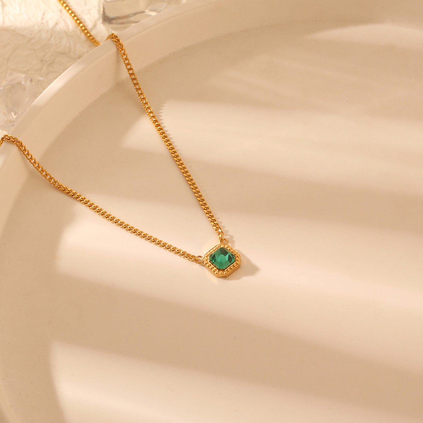 Damenhalskette mit Stein Anhänger Edelstahl Silber od. Gold modern Kette KARMA