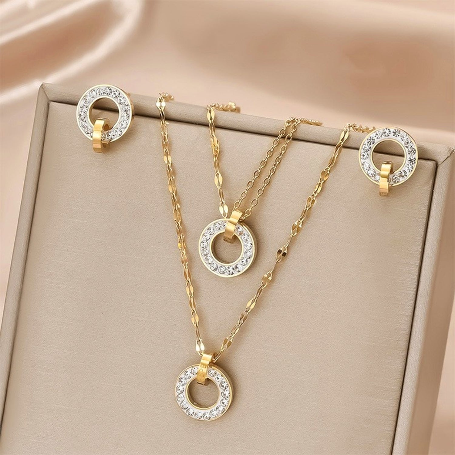 Schmuckset Damen Gold Edelstahl Kristalle Halskette Ohrstecker und Armband Karma