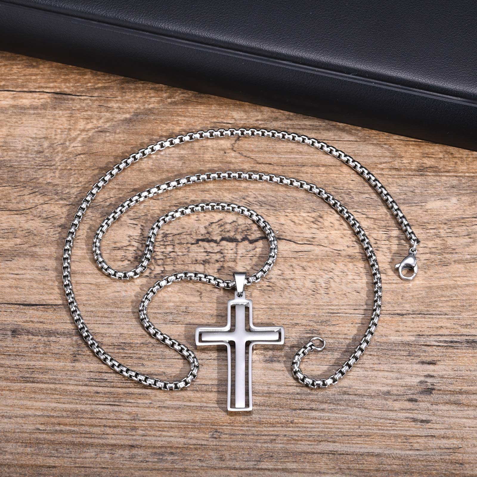 Herrenkette mit Anhänger Kreuz schwarz oder silber KARMA