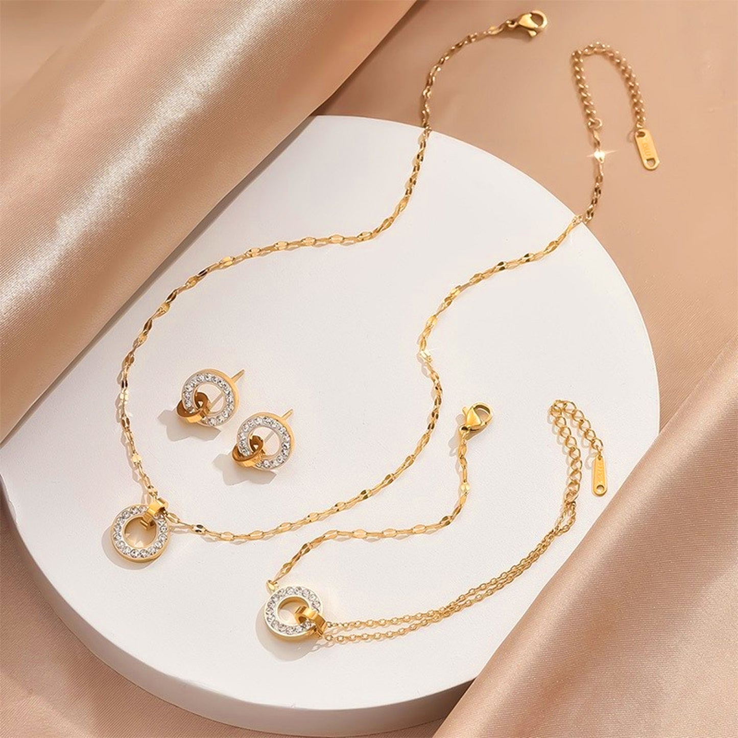 Schmuckset Damen Gold Edelstahl Kristalle Halskette Ohrstecker und Armband Karma